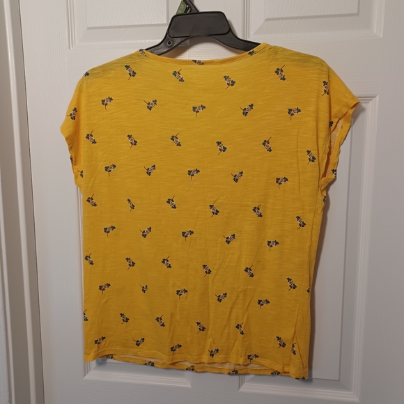 LOFT Outlet Yellow Floral Short Sleeve Shirt Wmns Sz M - Picture 3 of 3